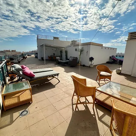 Terraza 250 M2 # Bbq # Playa 8min # Padel # Wifi # アパート ガルチャ