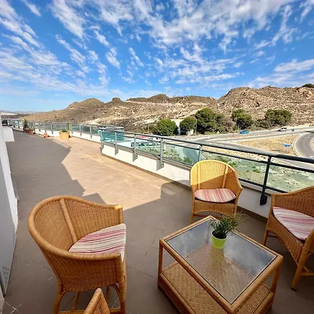 Terraza 250 M2 # Bbq # Playa 8min # Padel # Wifi # アパート ガルチャ